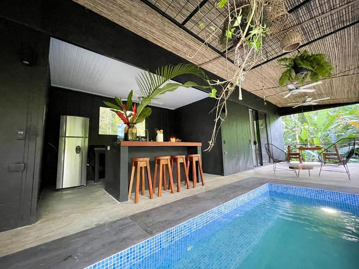 Villa Joeyshe- New Luxury Villa With Pool & Ac Puerto Viejo de Talamanca Екстериор снимка